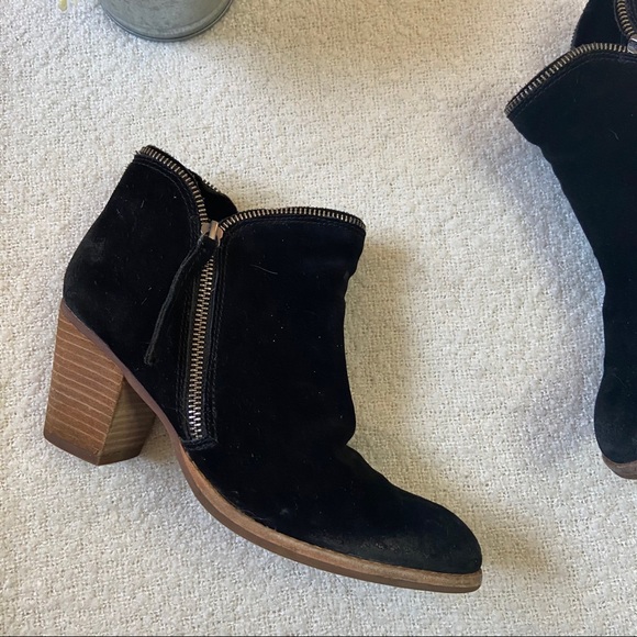DOLCE VITA JANA BLACK SUEDE BOOTIES SIZE 7.5 - Picture 10 of 10